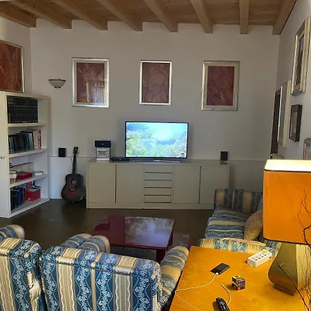 23 Guest house
